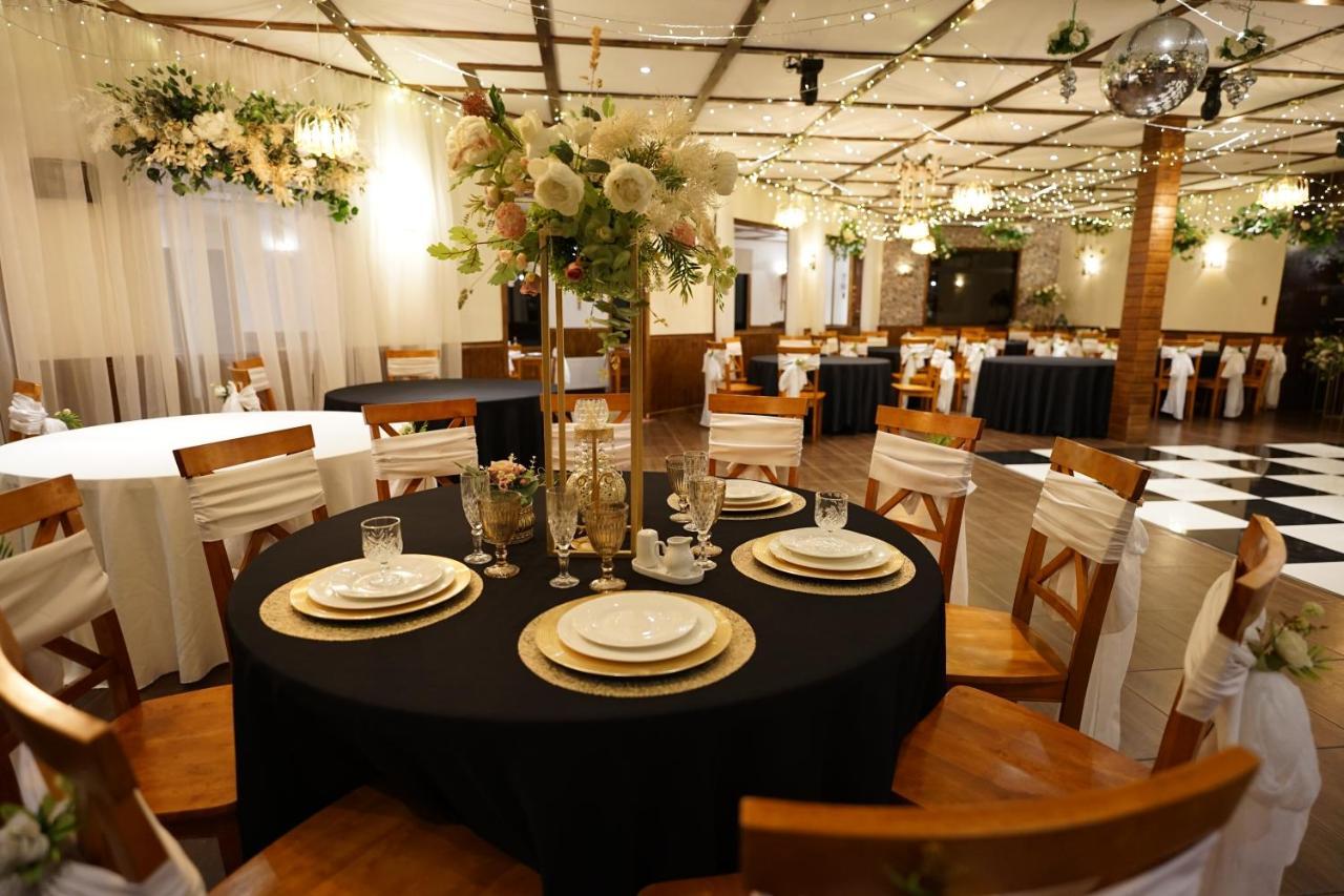 Hotel Butan Coronel Εξωτερικό φωτογραφία